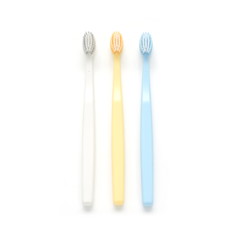 Tay cầm PP Lông mềm PBT siêu mịn dành cho người lớn Làm sạch sâu Đáp ứng tiêu chuẩn EURO Bàn chải đánh răng